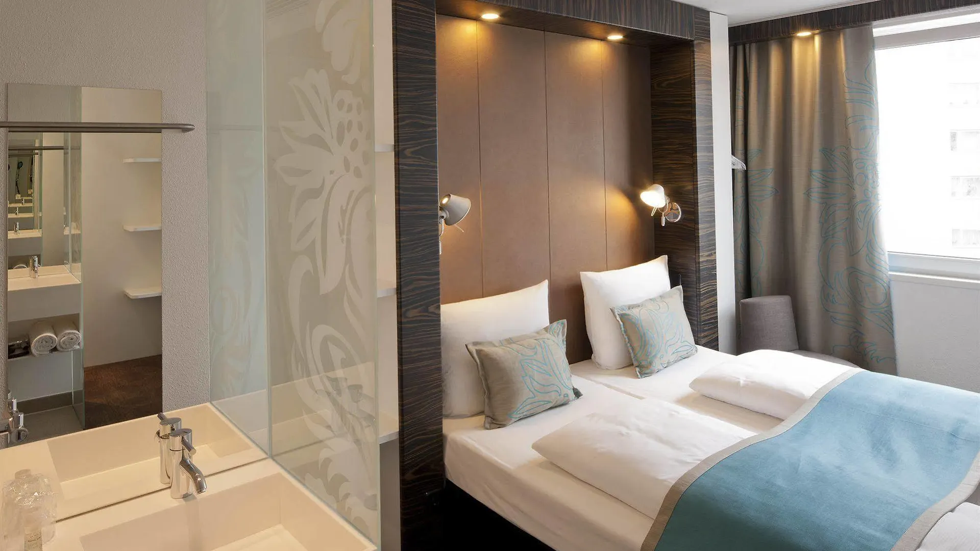 Hotel Motel One Hamburg-Altona